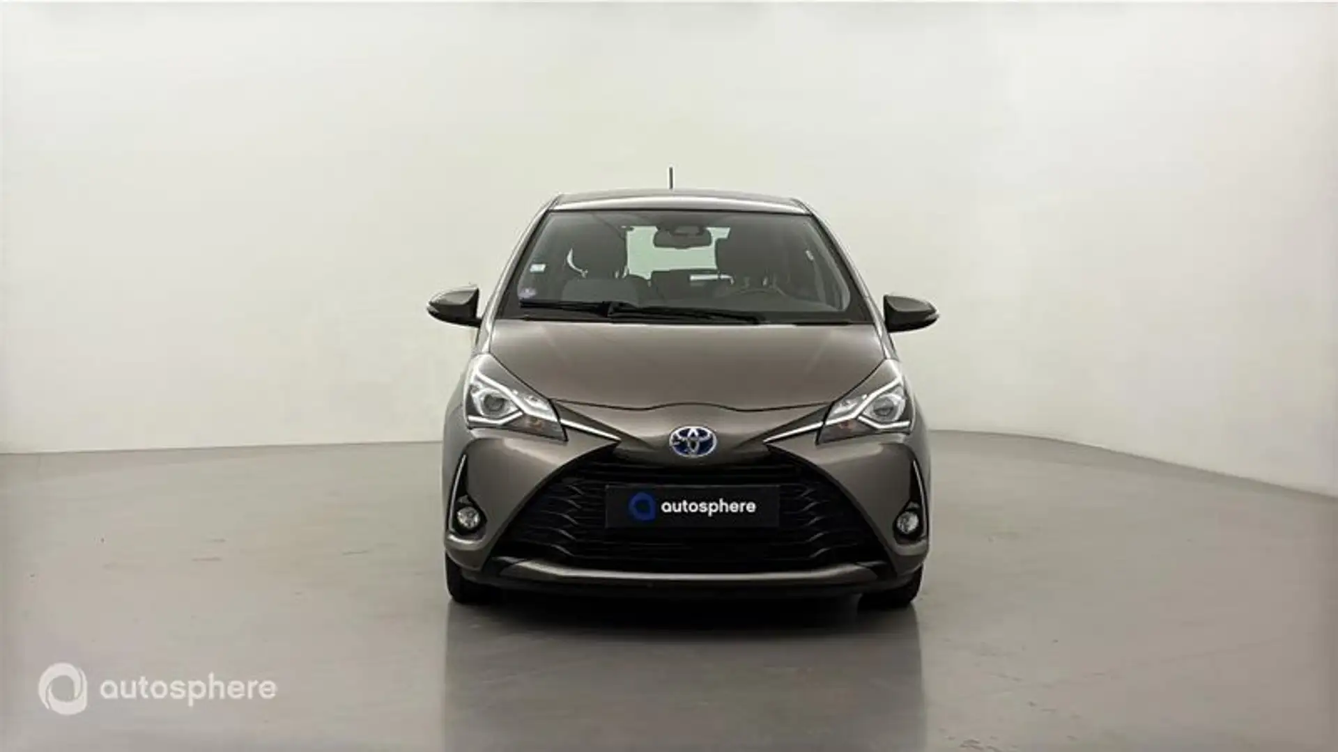 Toyota Yaris 100h Dynamic 5p - 2