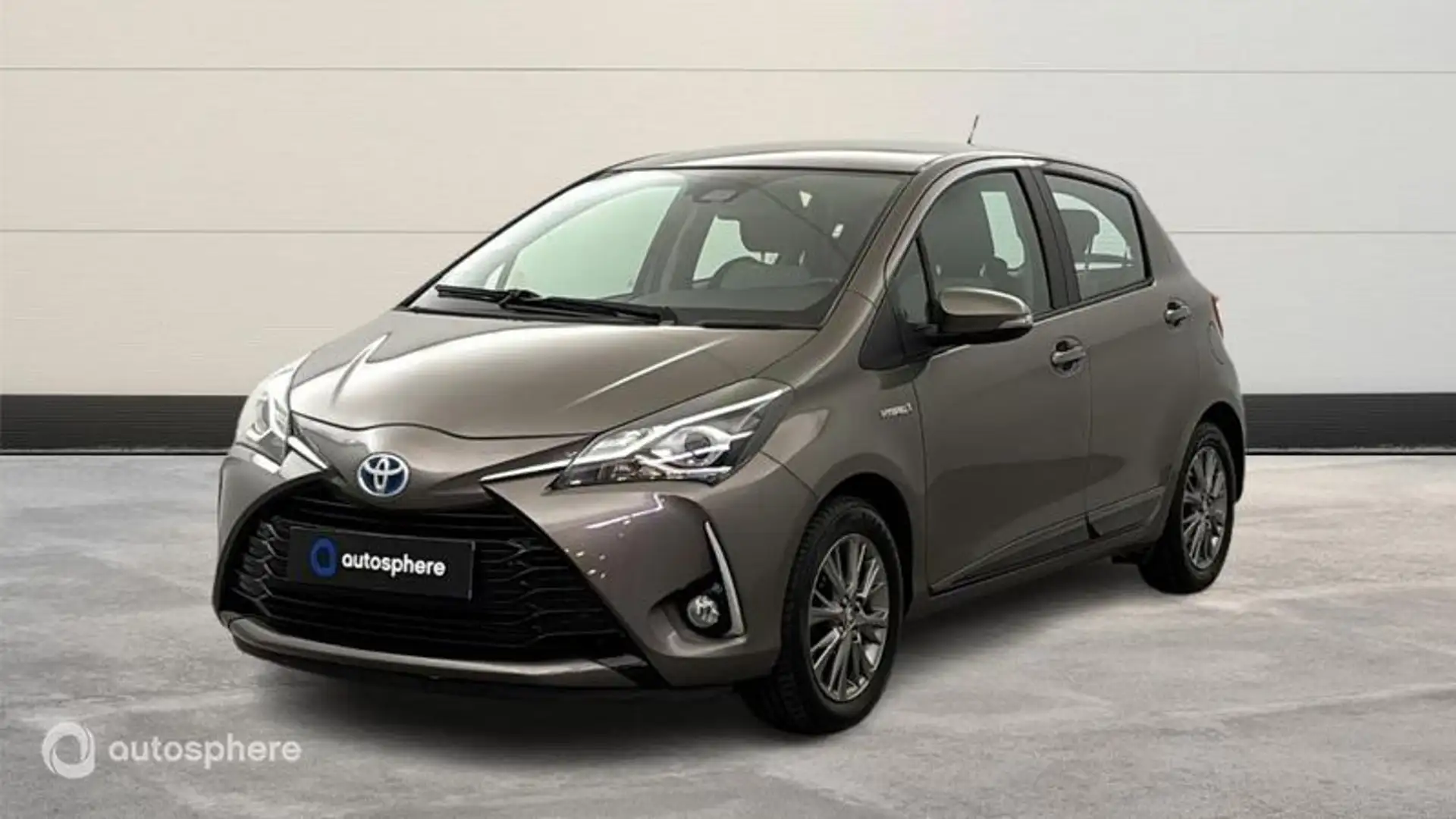 Toyota Yaris 100h Dynamic 5p - 1