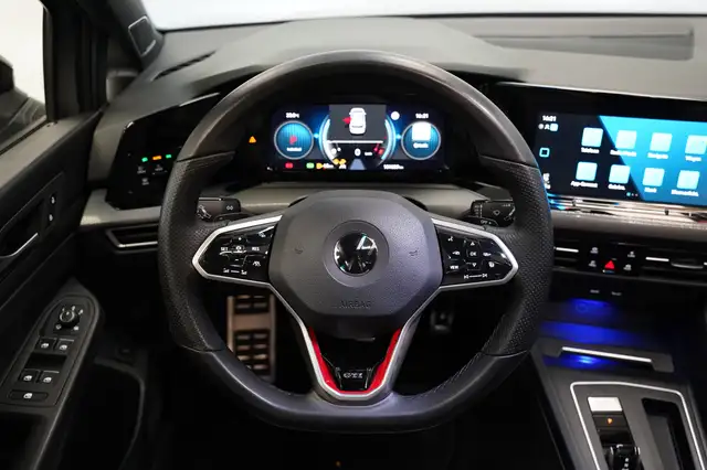 Volkswagen Golf view 8