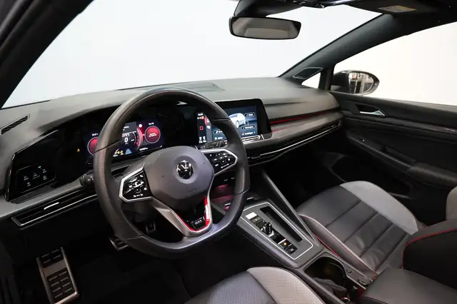 Volkswagen Golf view 6
