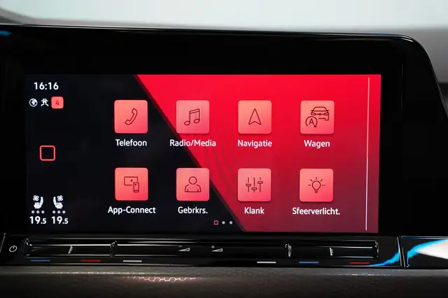 Volkswagen Golf view 19