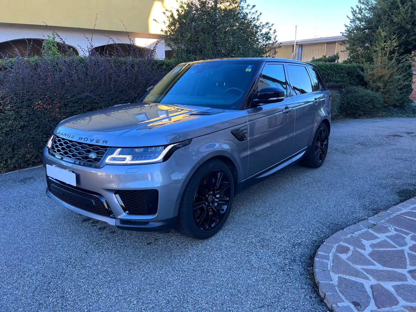 Land Rover Range Rover Sport 3.0D I6 249 cv Hse Dynamic Stealth (183Kw) Grigio - 1