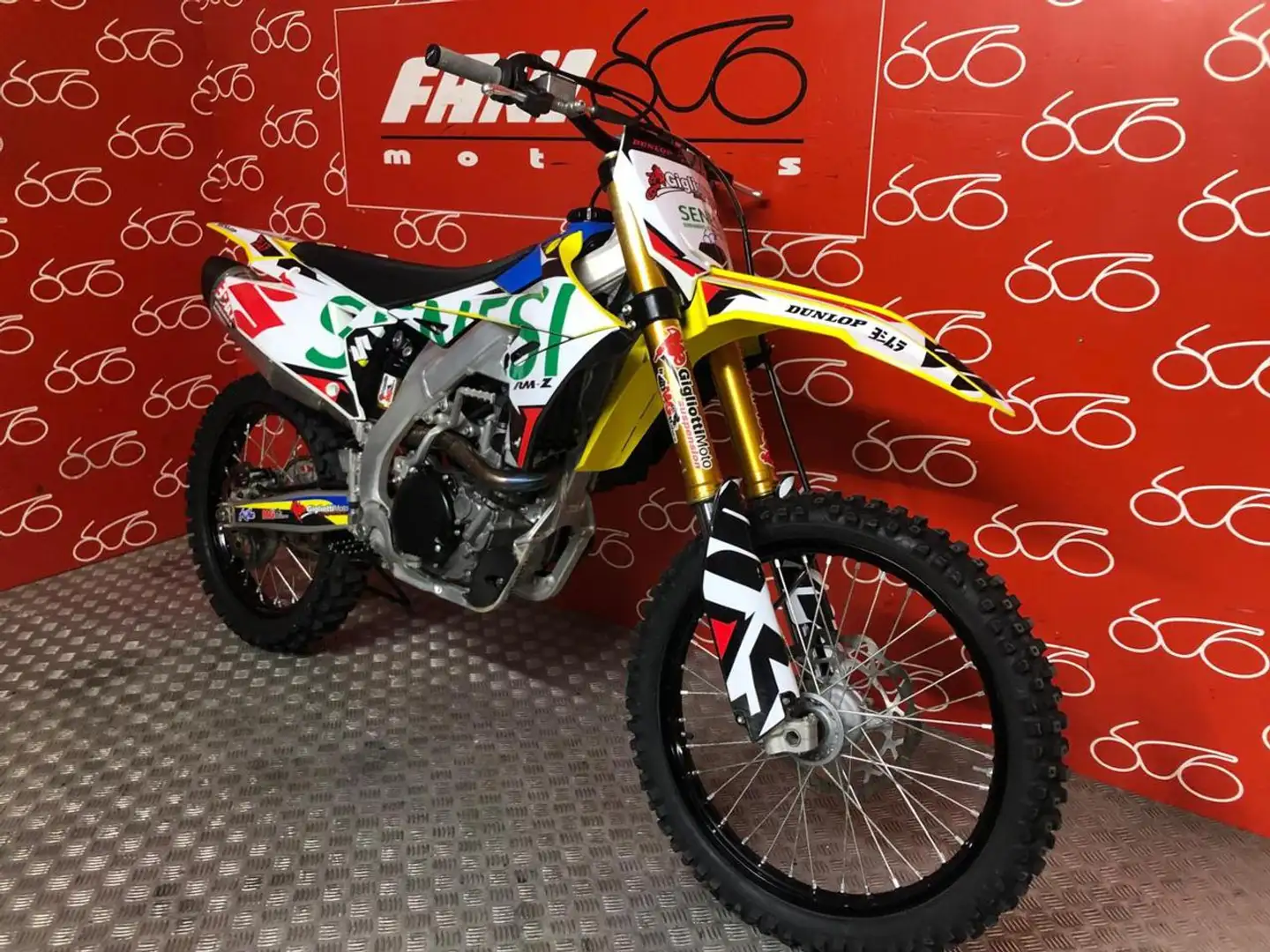 Suzuki RMZ 450 . Blanco - 2