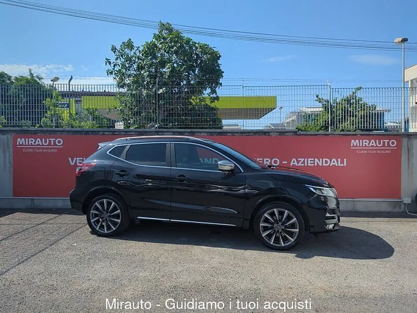 Nissan Qashqai 2ª serie Qashqai 1.3 DIG-T 140 CV Tekna+ Nero - 1