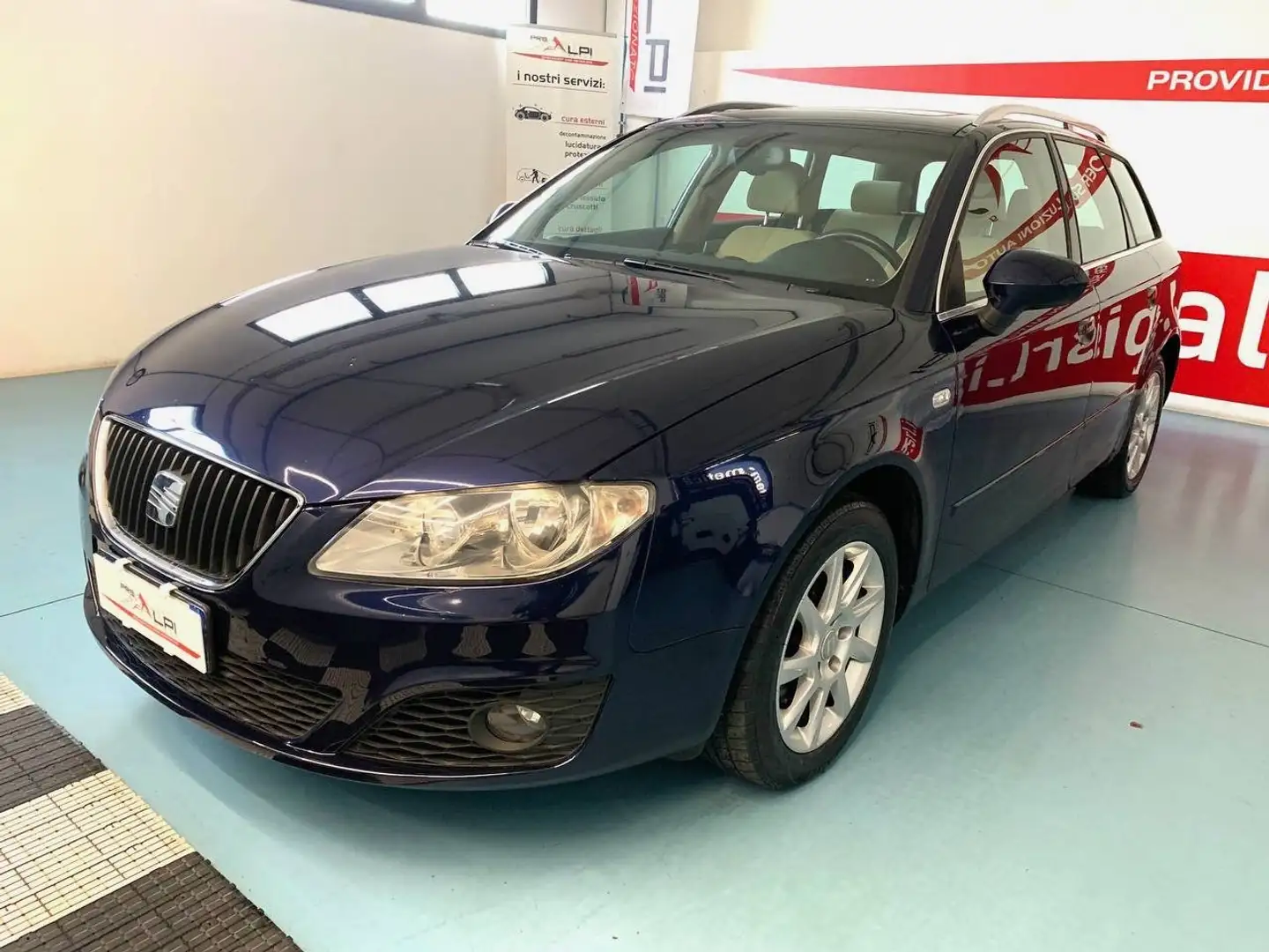 SEAT Exeo Exeo ST 2.0 tdi cr Style Blauw - 2