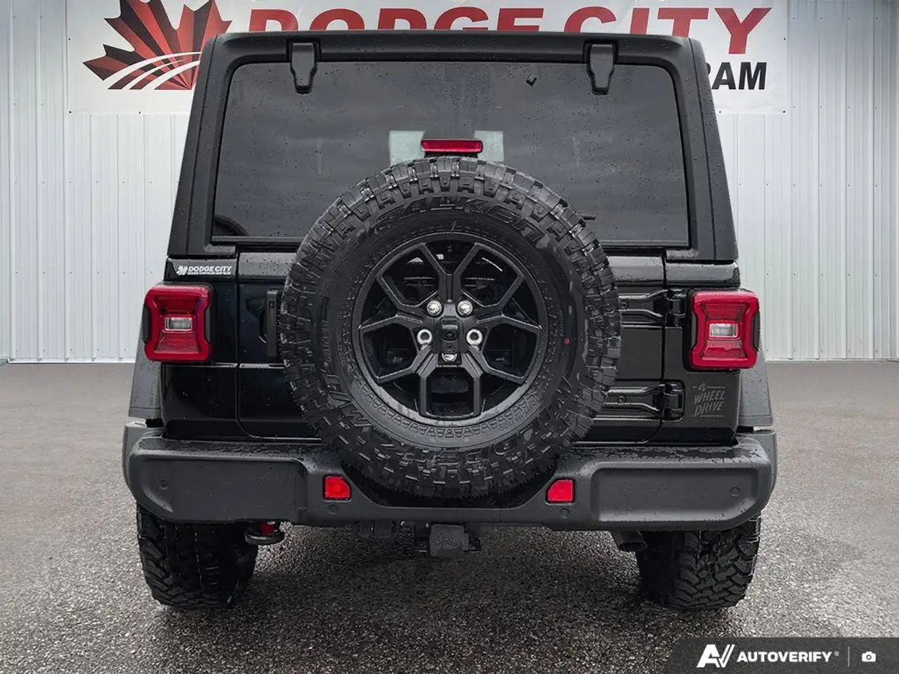 Jeep Wrangler photo Jeep Wrangler