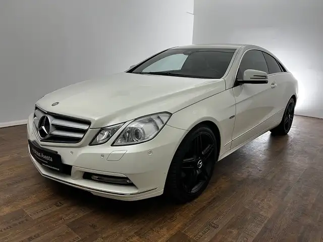 Mercedes-Benz E 220 CDI BlueEfficiency / 2.HA/ 123.tKM / AMG /