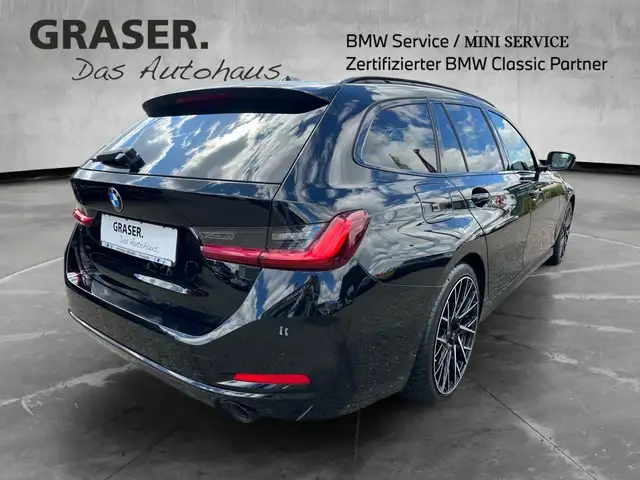 BMW 3 Series view 6