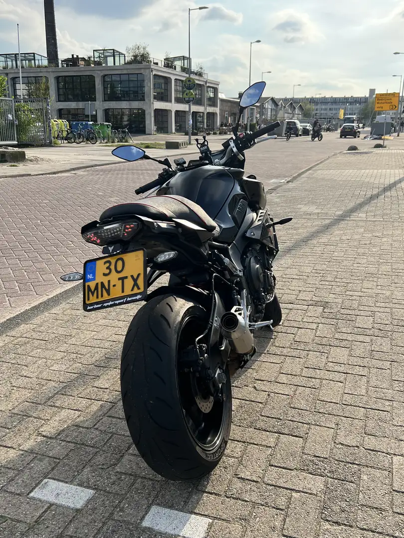 Yamaha MT-10 Чорний - 2