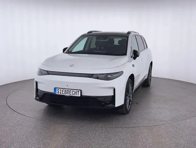Leapmotor C10