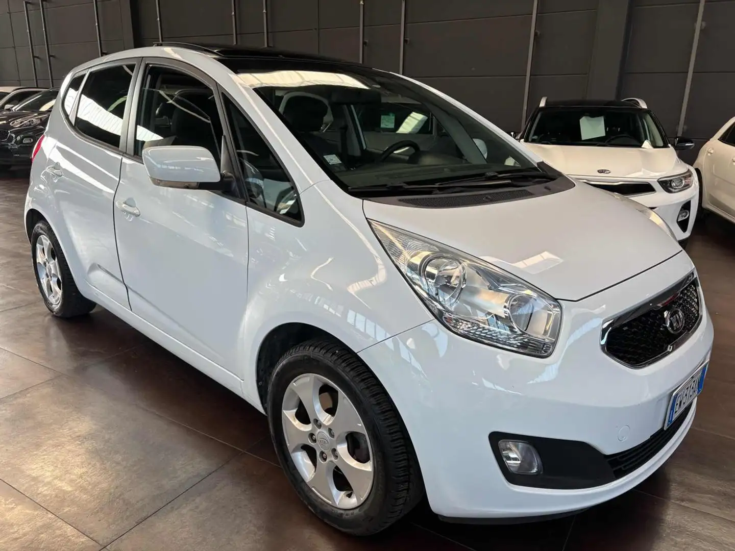 Kia Venga 1.4 CVVT Cool Wit - 1