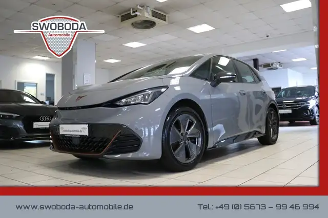 CUPRA Born 150 kW Virtual Cockpit Kamera STHZ LED