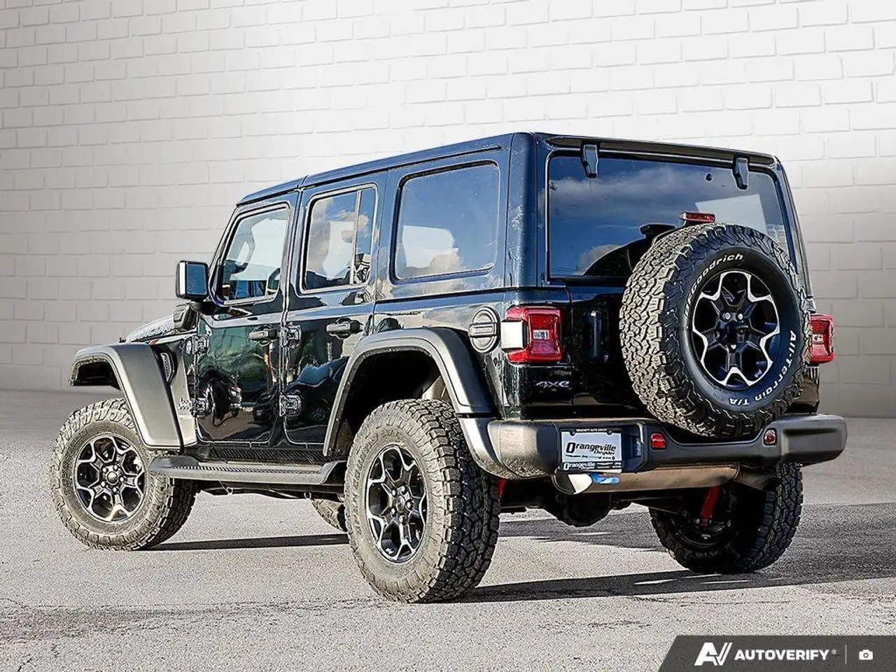 Jeep Wrangler снимка Jeep Wrangler