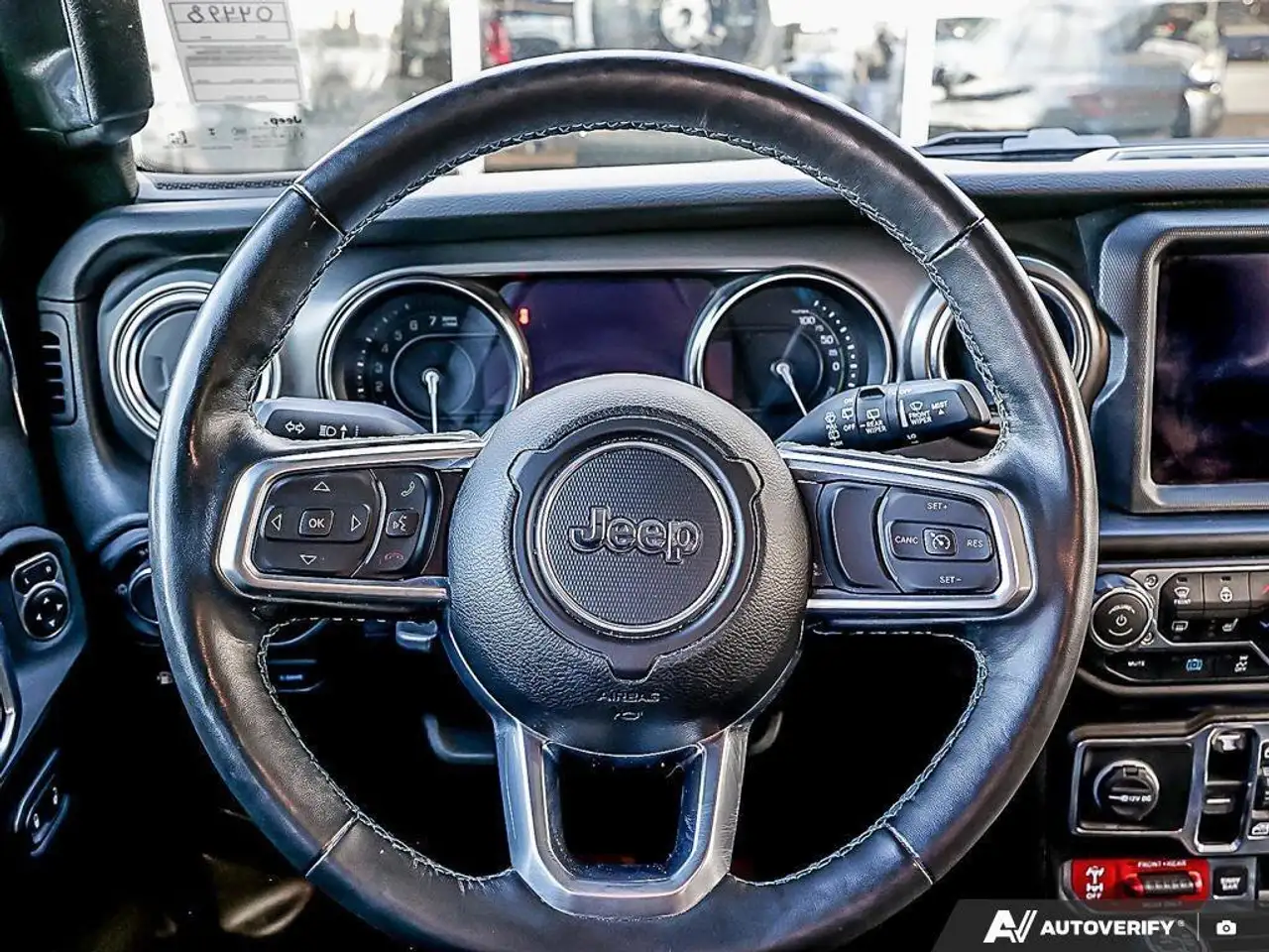 Jeep Wrangler снимка Jeep Wrangler
