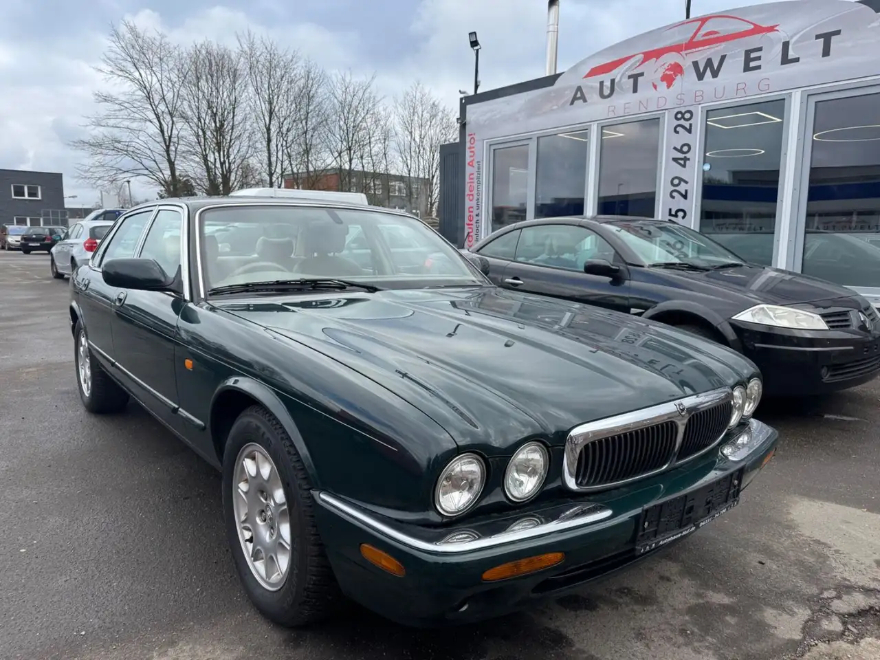 Jaguar XJ