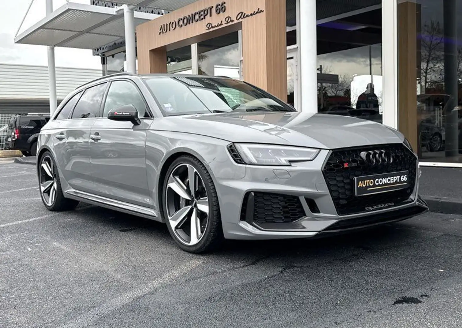 Audi RS4 B9 2.9 TFSI V6 Bi-Turbo Quattro 450 ch Bva Grau - 1