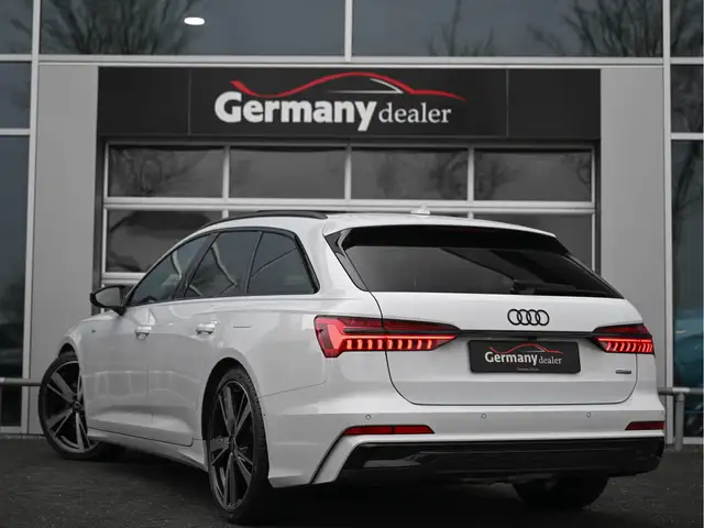 Audi A6 view 11