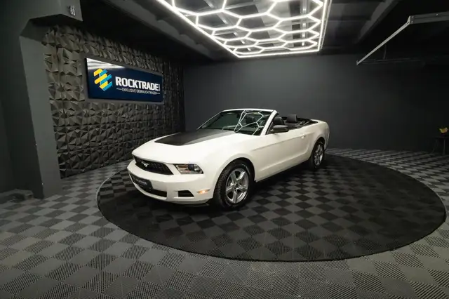 Ford Mustang 3.7 V6 GT Cabrio | TÜV 2028 | 4Season