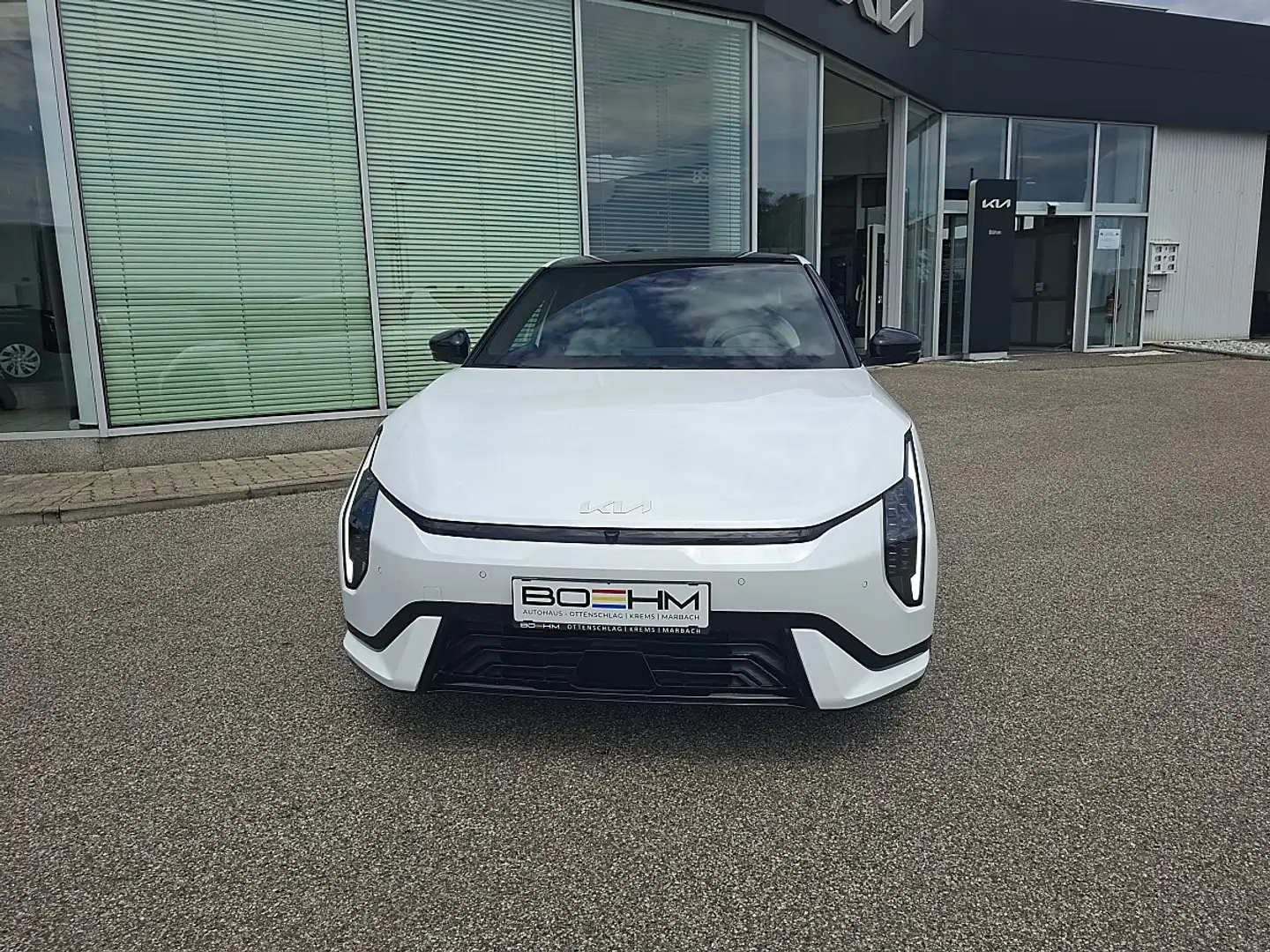 Kia EV4 HB FWD 81,4kWh GT-Line  "BARKAUFPREIS" Weiß - 2