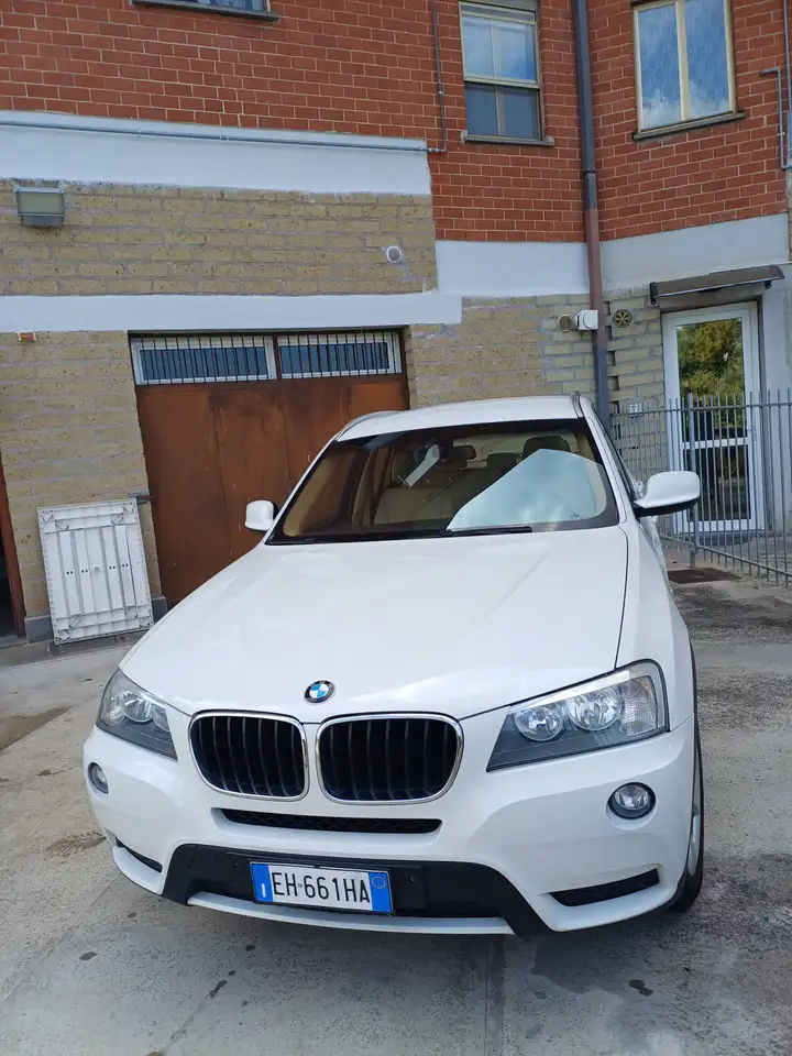 BMW X3 xdrive 20D — photo 1 of 5