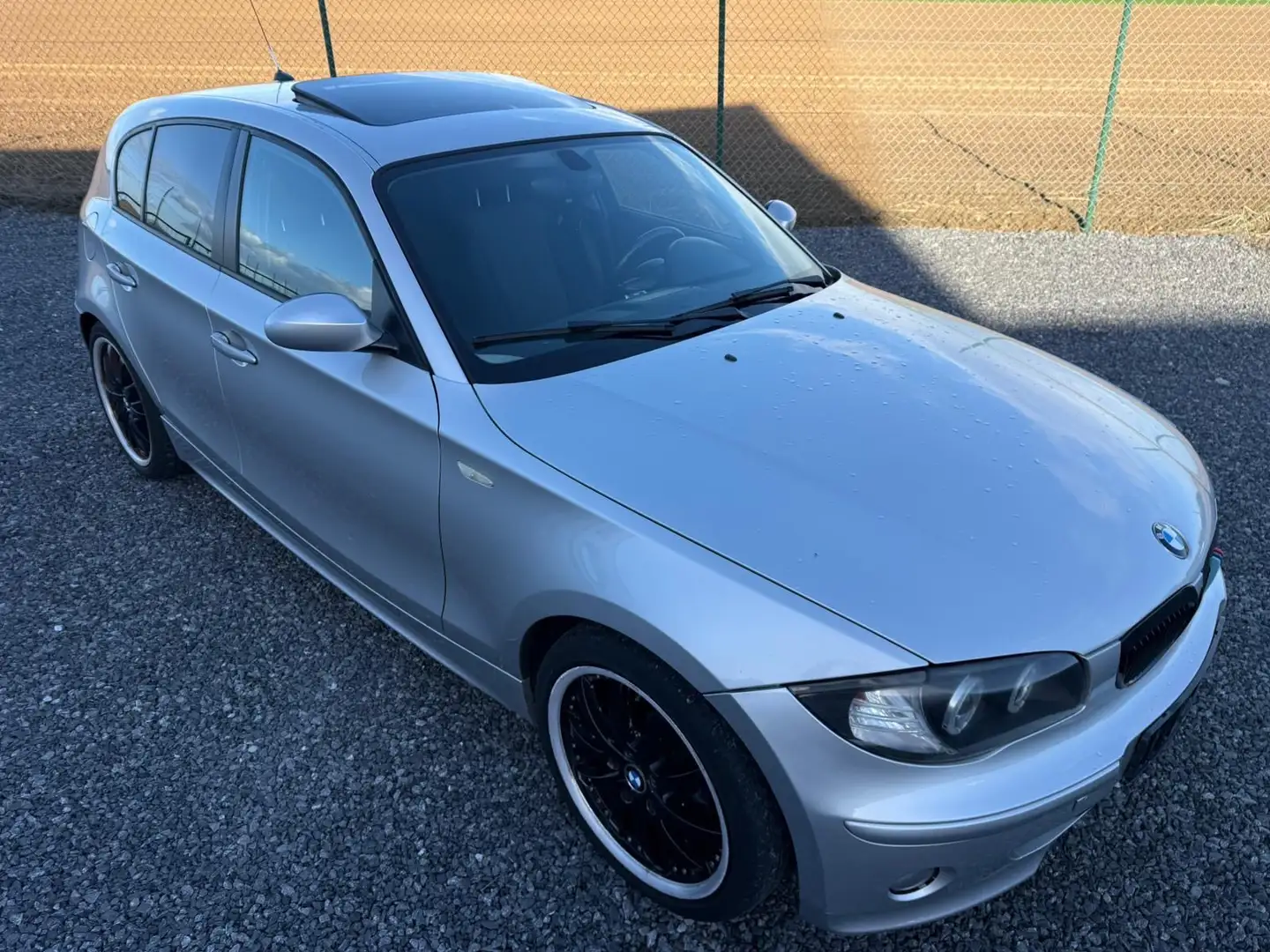 BMW 118 118i Argent - 1