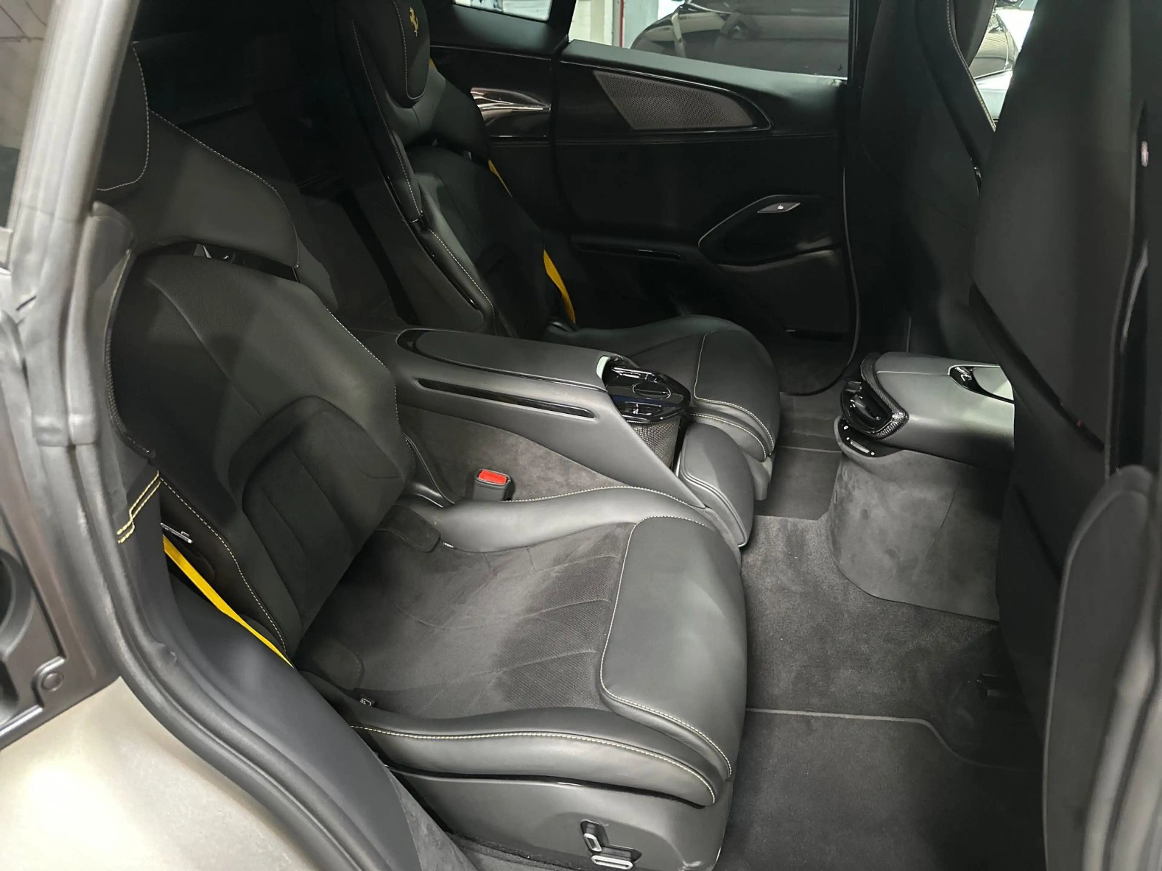 Ferrari Purosangue * CARBON * PANO * MASSAGE * — photo 11