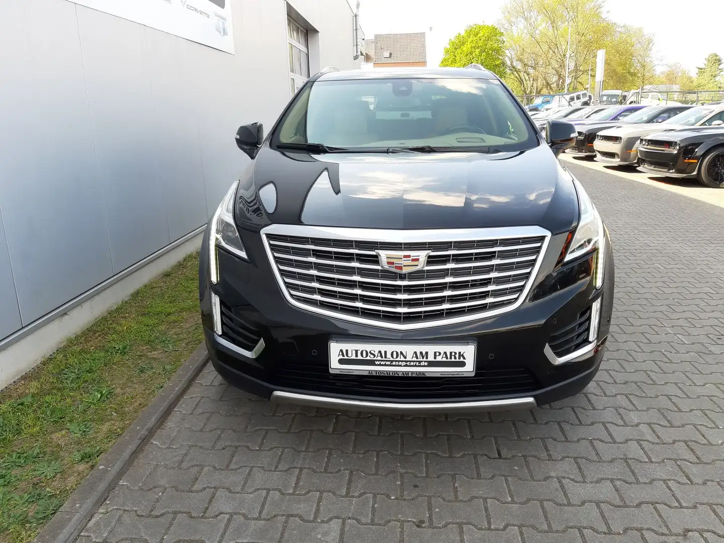 Cadillac XT5 3,6V6 Platinum AWD Чорний - 2