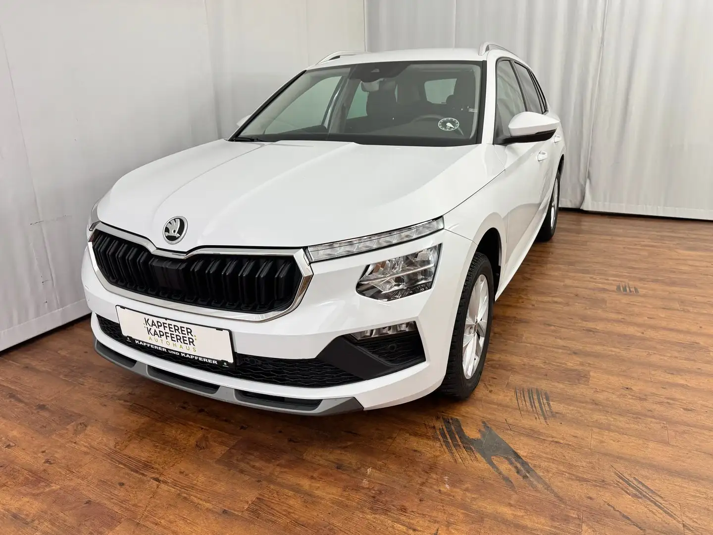 Skoda Kamiq Selection TSI DSG Weiß - 2