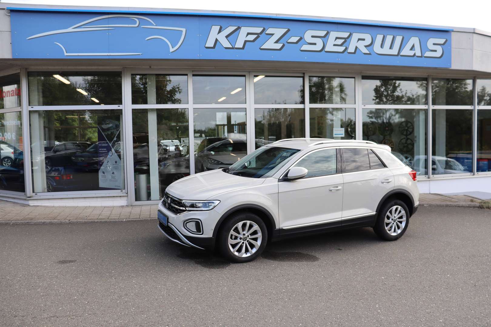 Volkswagen T-Roc nuo 387 €/ mėn Benzinas 2025m. Kita Mechaninė