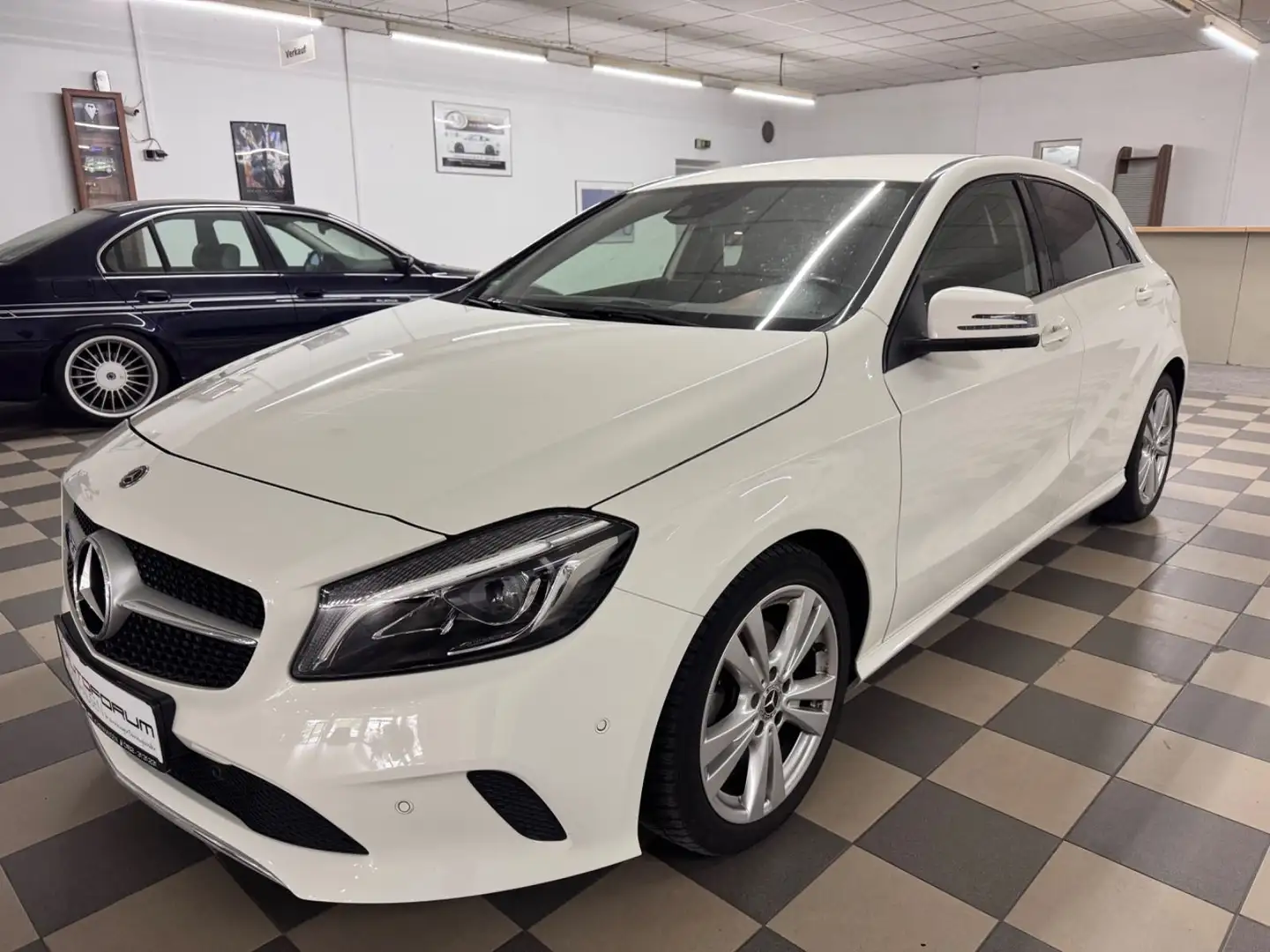 Mercedes-Benz A 220 CDI   Urban Line Bianco - 2