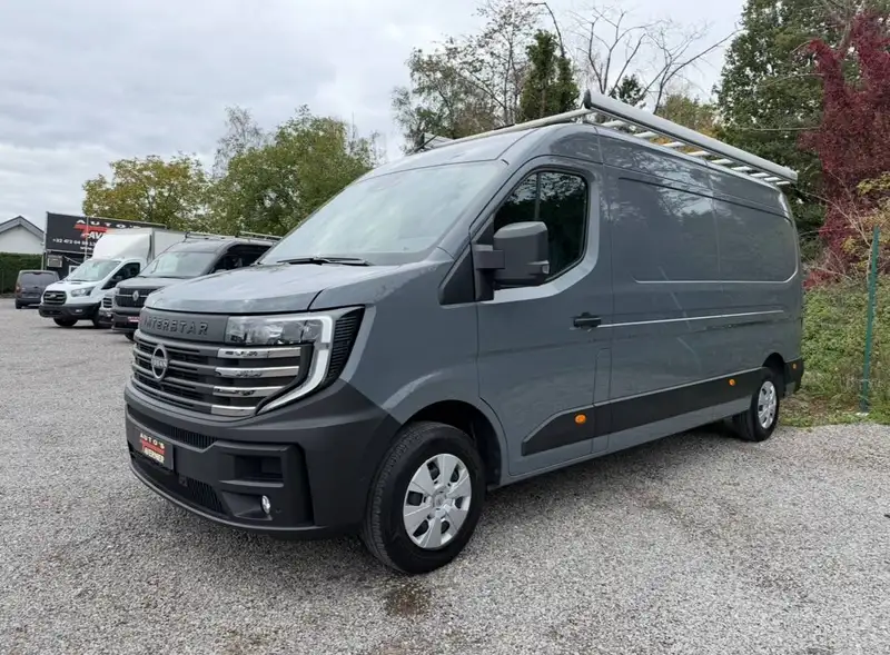 Nissan Interstar