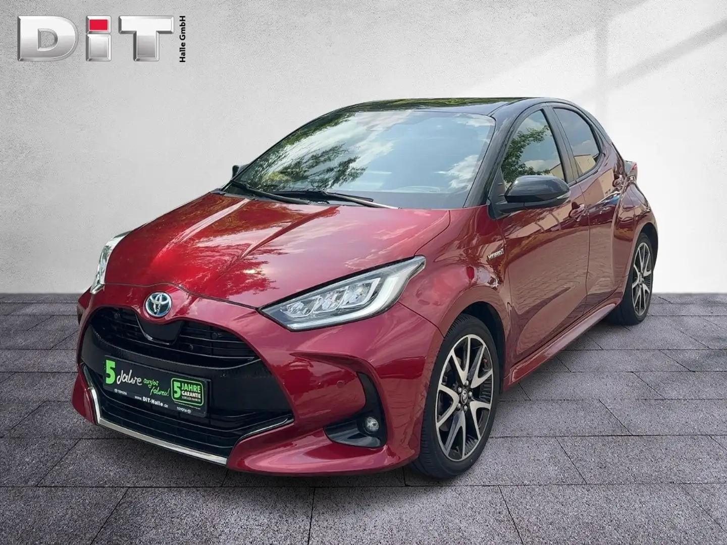 Toyota Yaris 1.5 Style Selection Klima Kamera Navi Zwart - 1