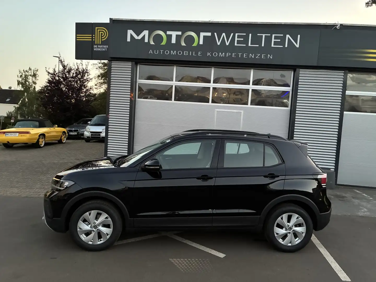 Volkswagen T-Cross T-Cross 1.0 TSI Life 1.0 TSI EU6e Life Schwarz - 2