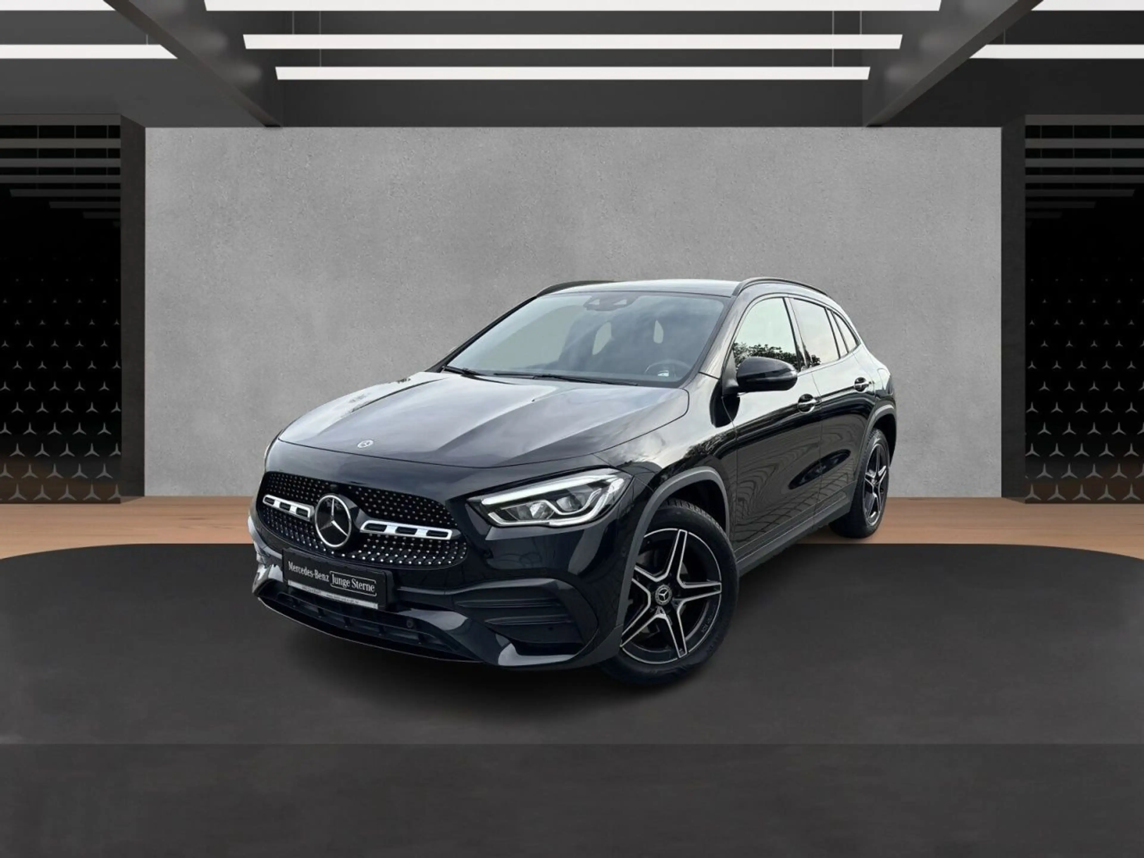 Mercedes-Benz GLA 250 e AMG+NIGHT+FAHRASSIST+AMBIENTE+KAM+LED — photo 2