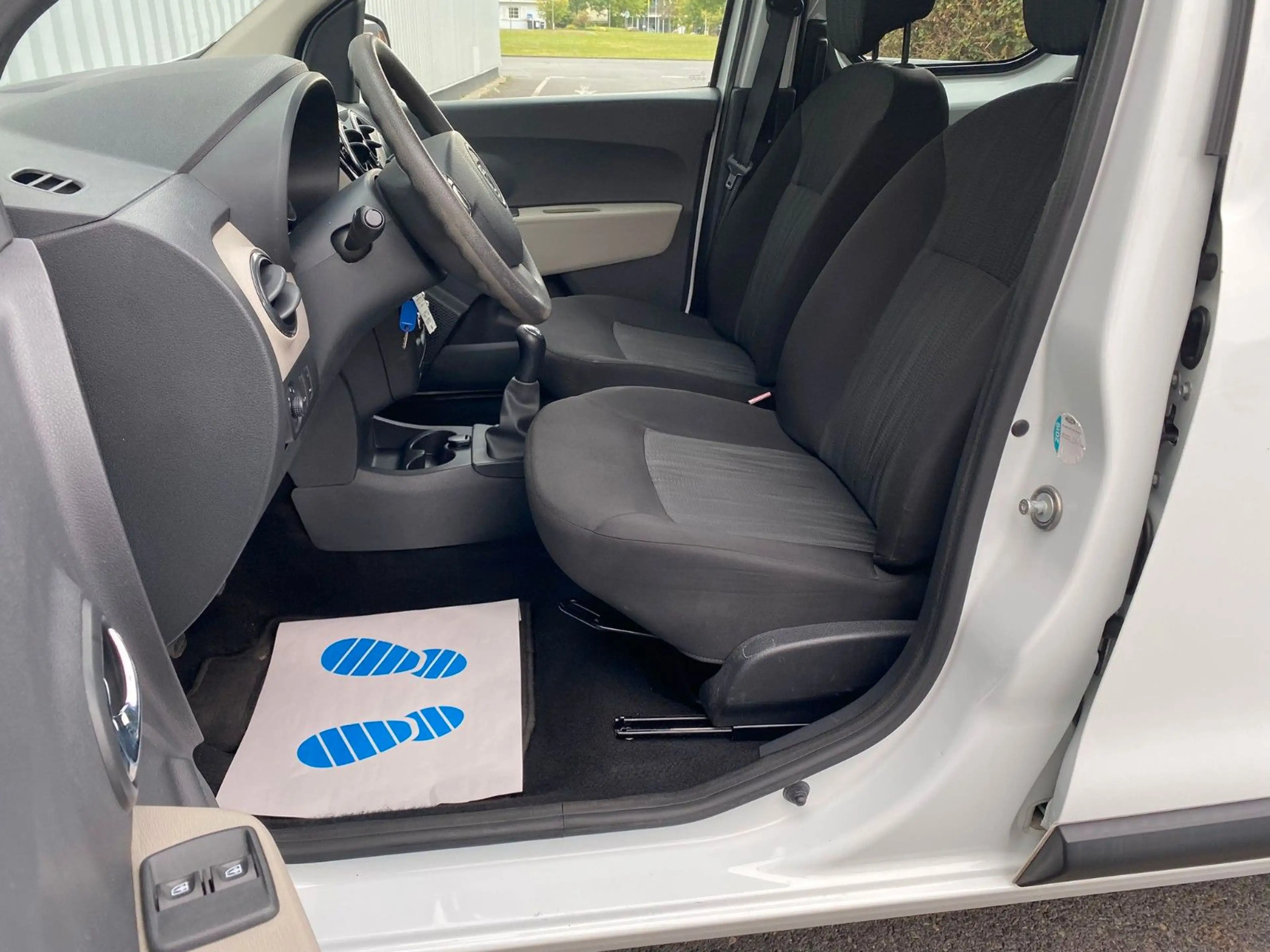 Dacia Dokker aus 1.Hand Klima PDC Freisprechanl. — photo 10
