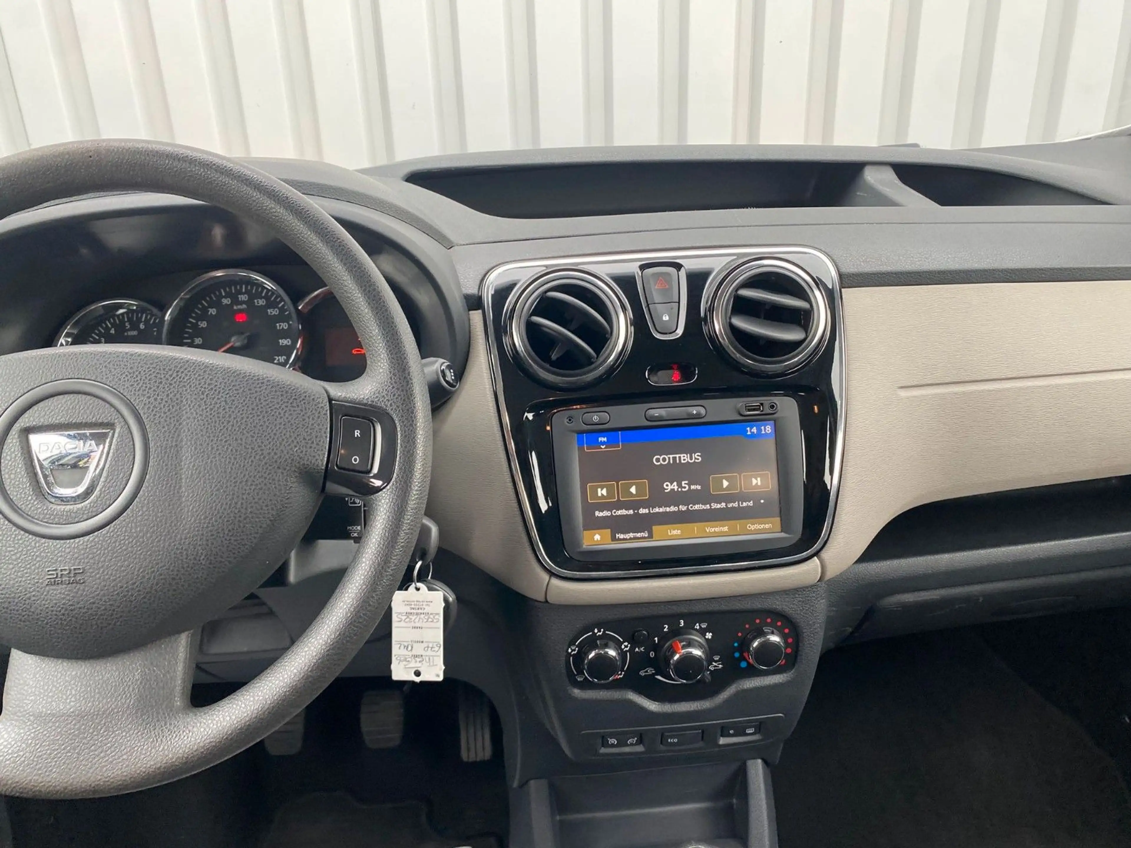 Dacia Dokker aus 1.Hand Klima PDC Freisprechanl. — photo 14
