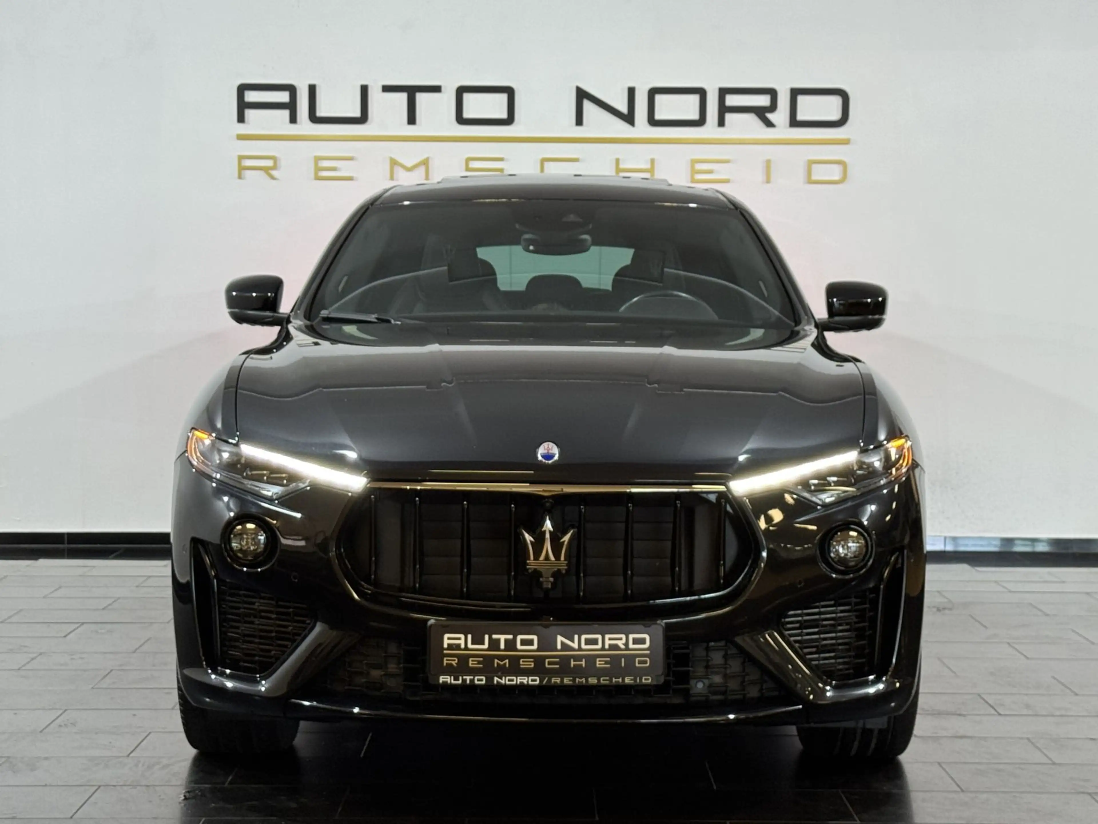 Maserati Levante SQ4 GranSport *Pano*360°Cam*ACC*Luft* — photo 2