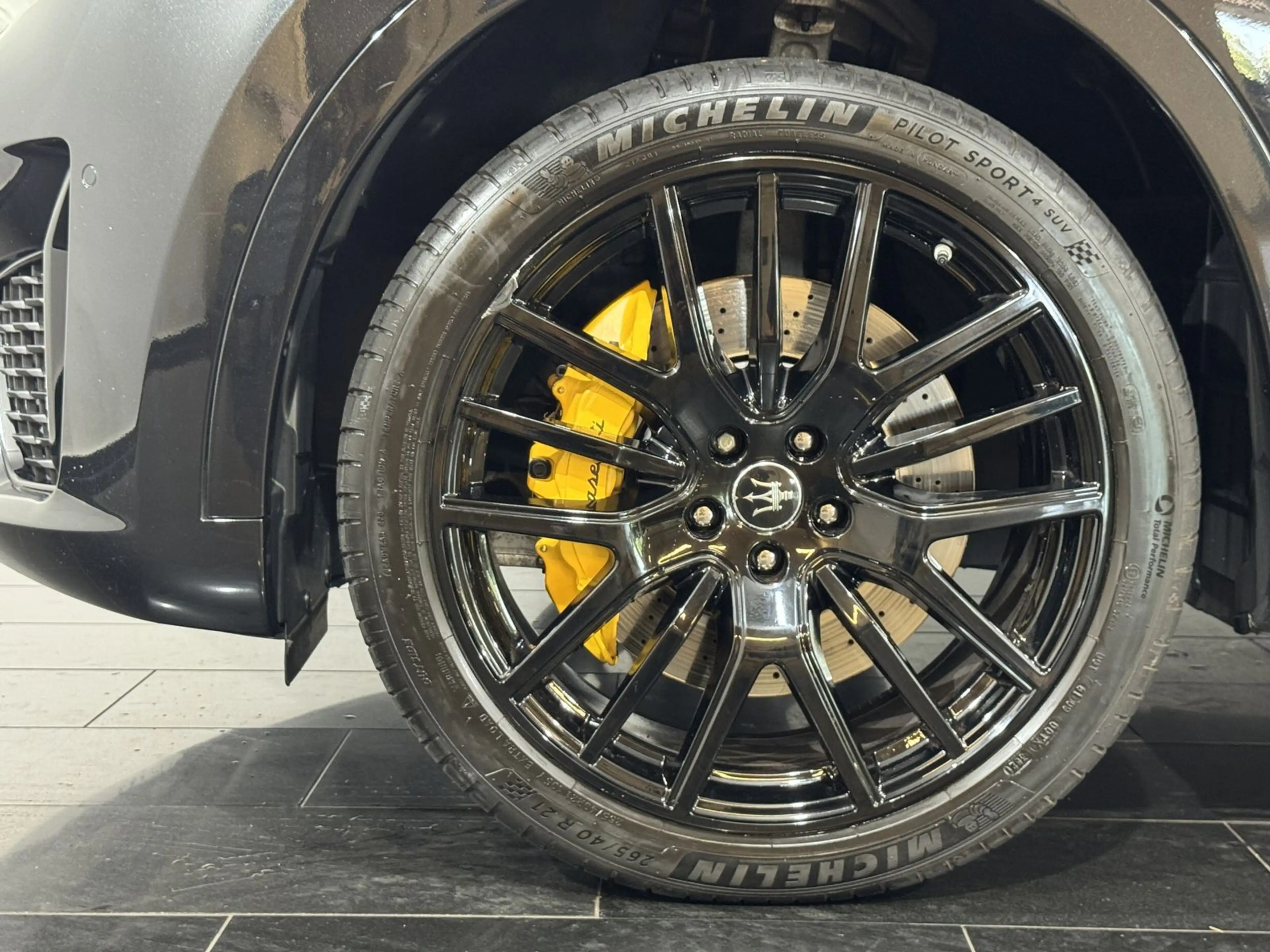 Maserati Levante SQ4 GranSport *Pano*360°Cam*ACC*Luft* — photo 10