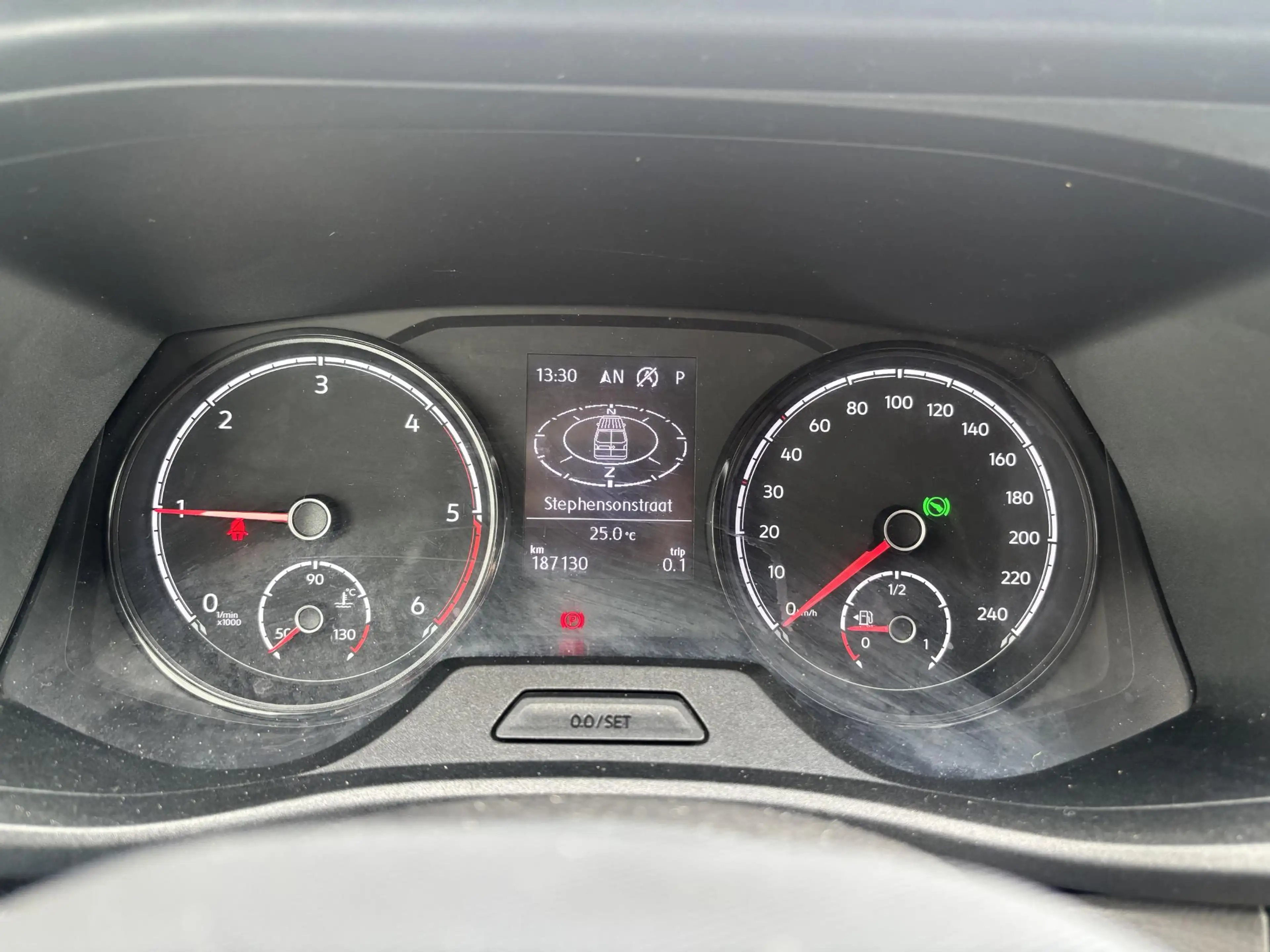 Volkswagen T6.1 Transporter 2.0 TDI L2H1*A/C*CRUISE*HAAK*NAVI* — photo 29