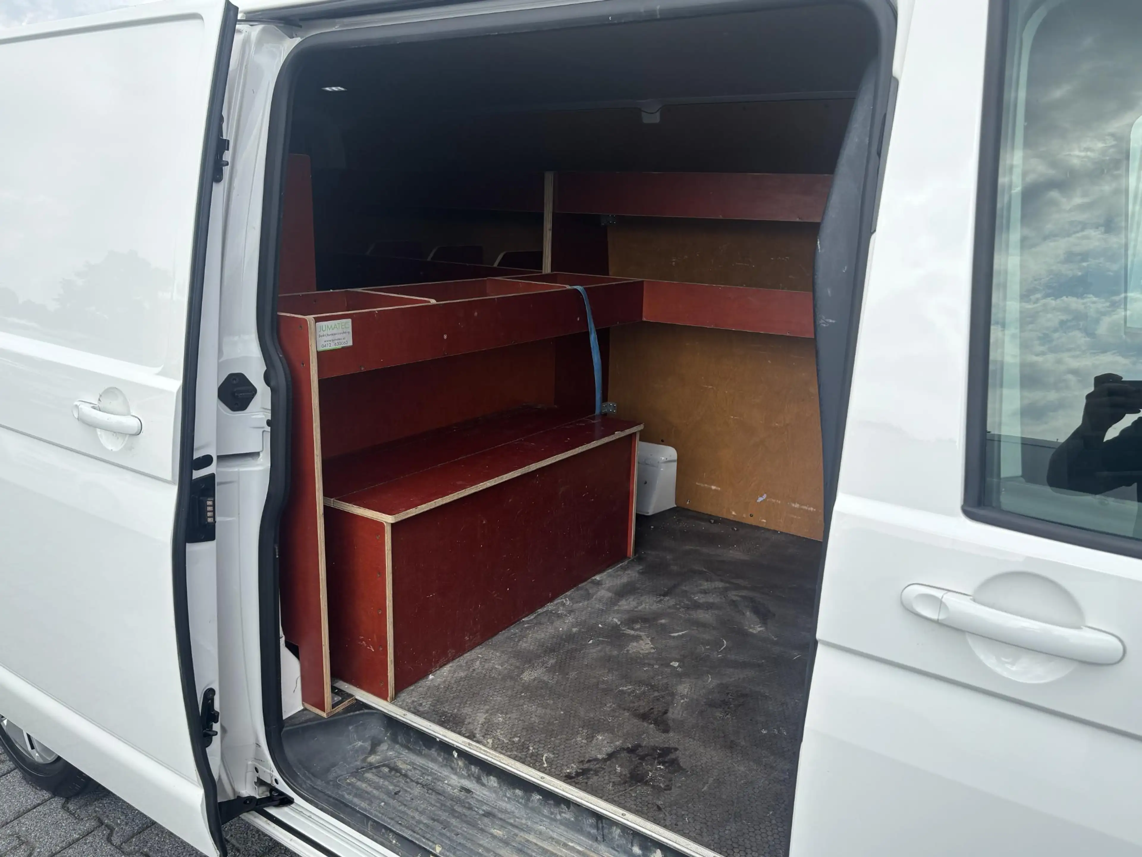 Volkswagen T6.1 Transporter 2.0 TDI L2H1*A/C*CRUISE*HAAK*NAVI* — photo 5