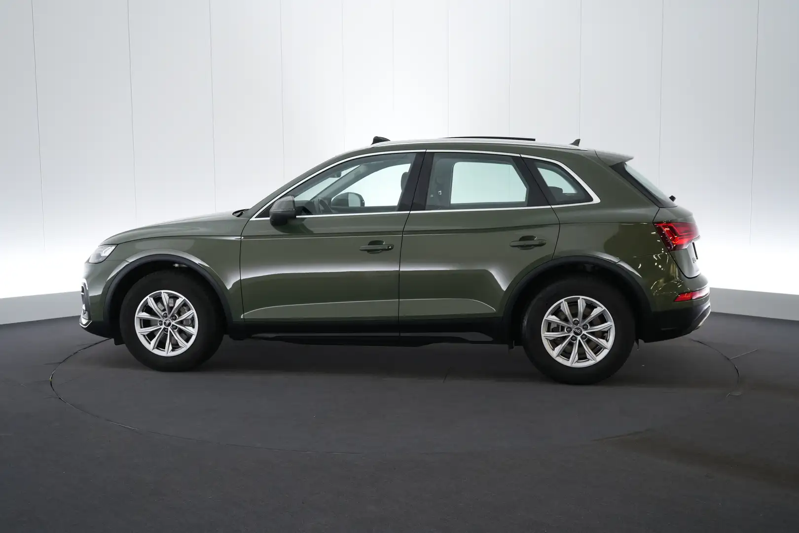 Audi Q5 35 TDi S-Tronic Business Ed. Attraction Platinum L Vert - 2