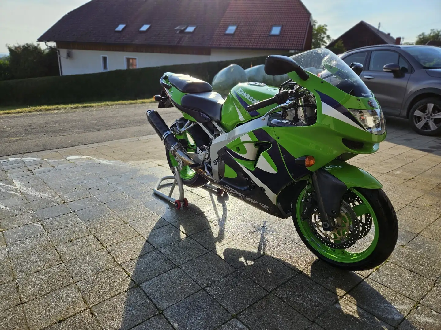 Kawasaki ZX 600 Zöld - 1