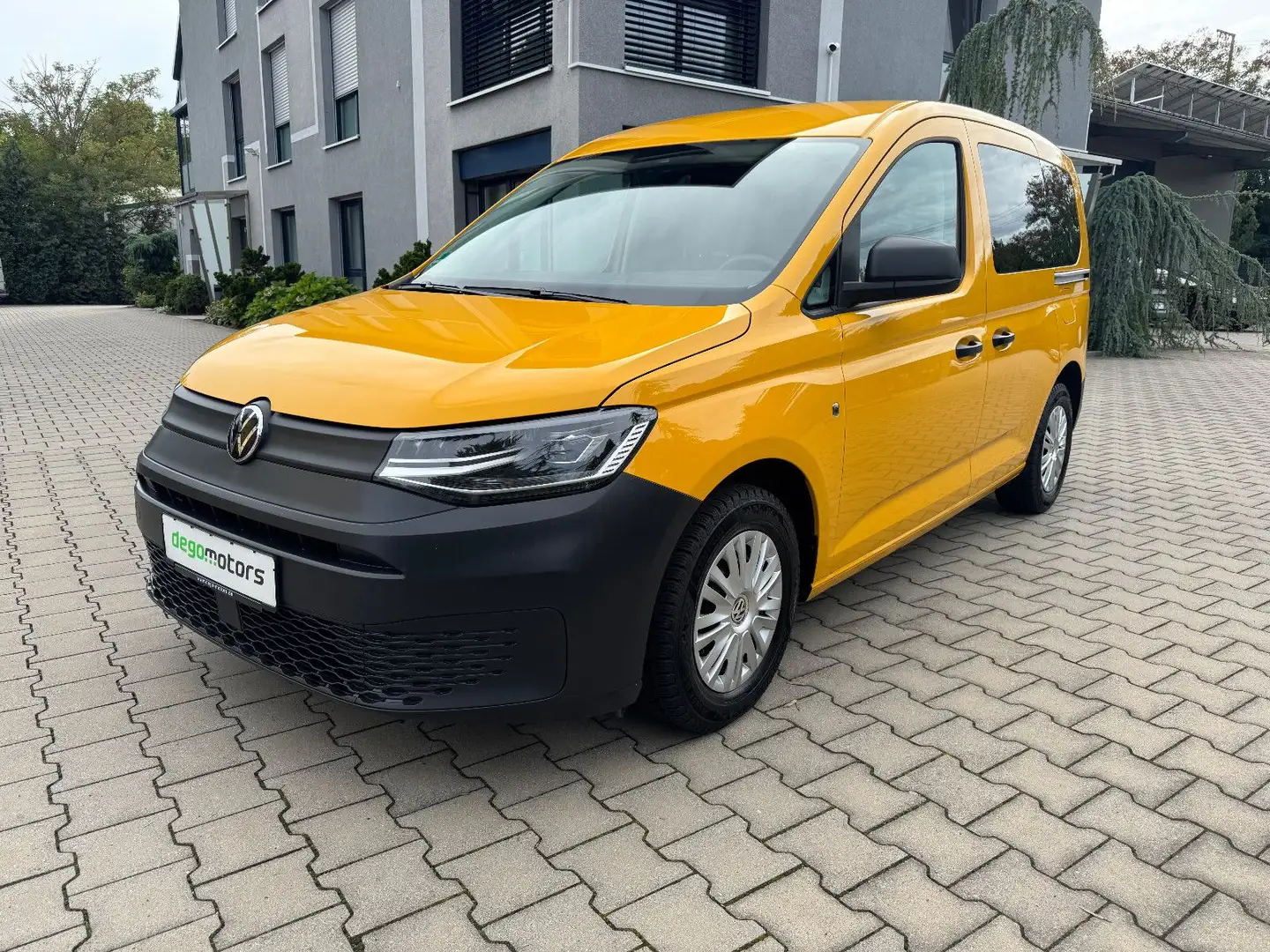 Volkswagen Caddy 2.0 TDI*LED*NAVI* Jaune - 1