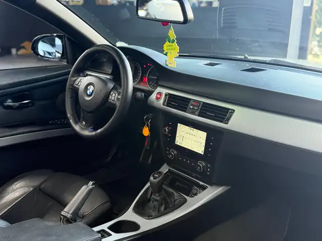 BMW 3 Series view 7
