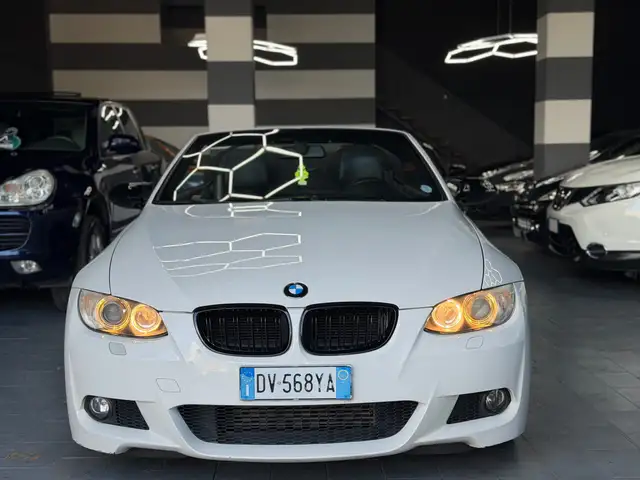BMW 3 Series view 5