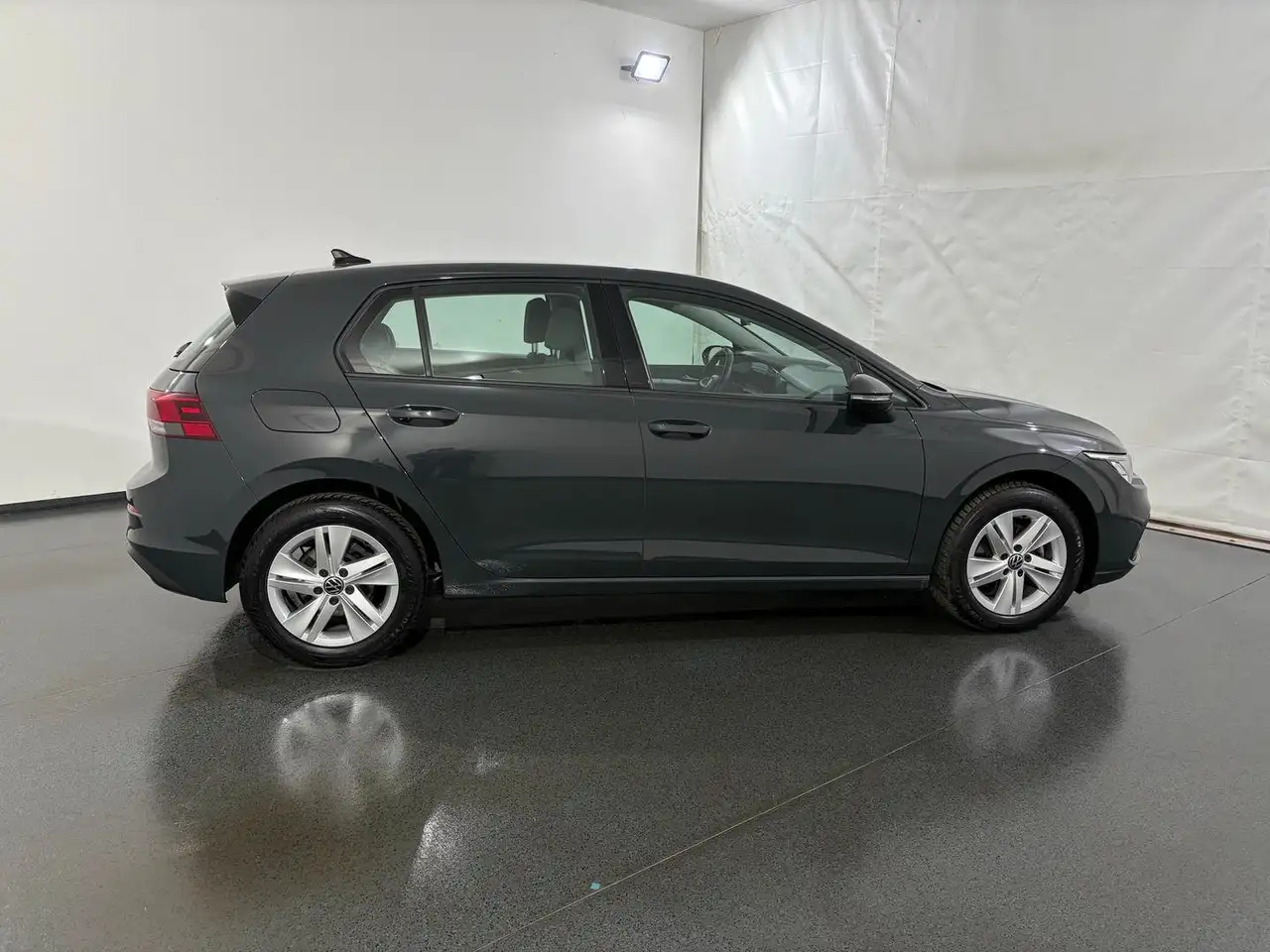 Volkswagen Golf 8 Lim. 1.5 TSI Life *LED*PDC*NAVI* 5