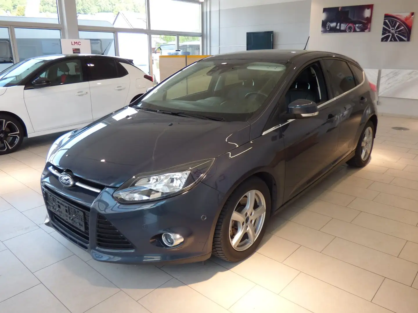Ford Focus Lim. Titanium Top Zustand ! Gris - 2