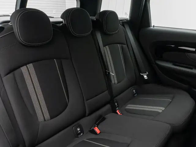 MINI Clubman view 26