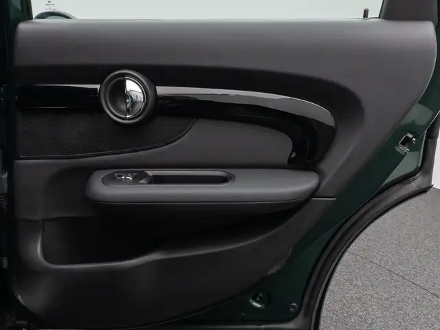 MINI Clubman view 28