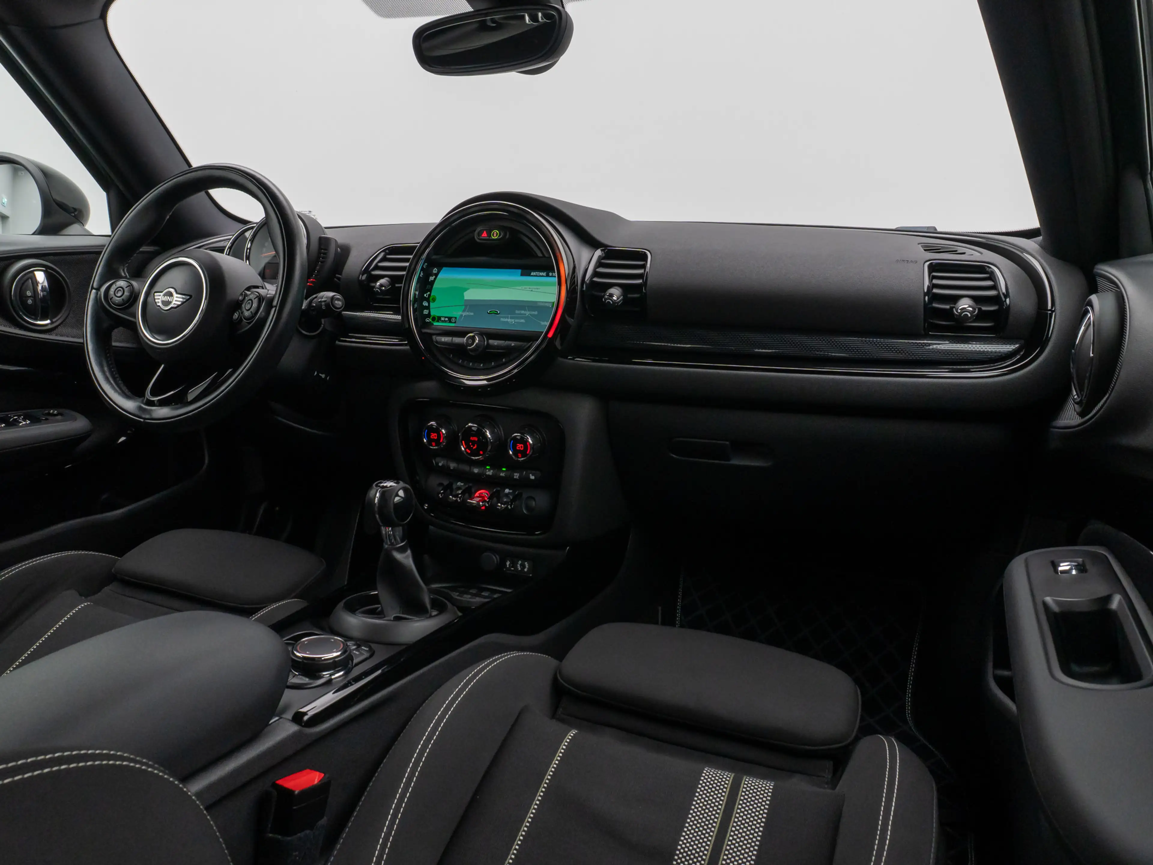 MINI Cooper S Clubman Navi Sitzhz Tempomat 8Fach PDCh — photo 35